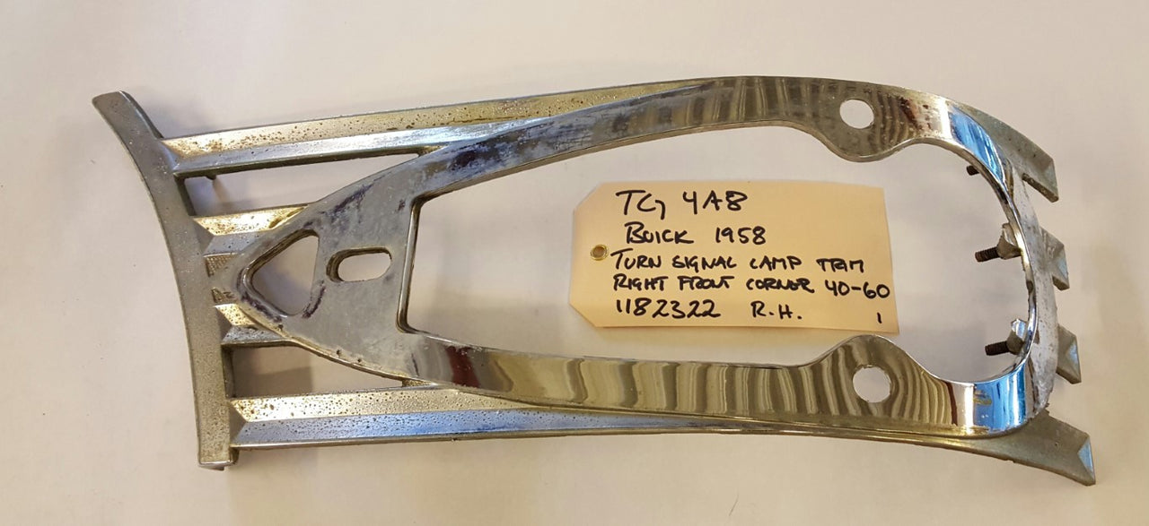 1958 Buick Turn signal lamp trim front corner RH - 1182322
