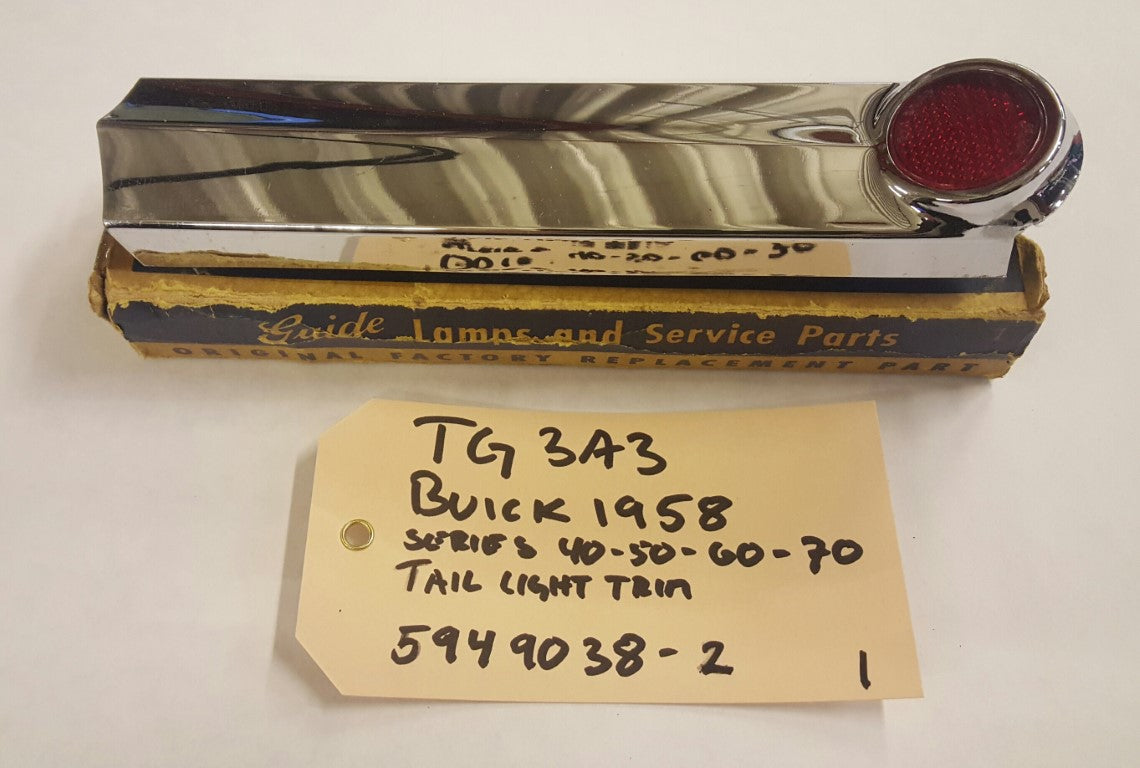 1958 Buick Tail light trim - 5949038-2