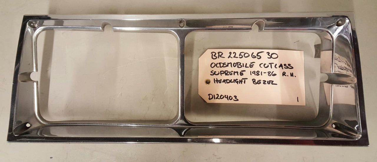 1981-86 Oldsmobile Supreme Headlight Bezel RH - BR22506530