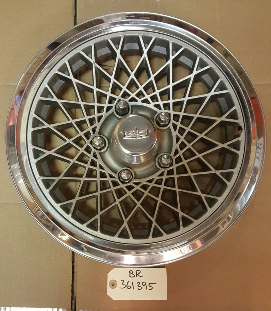 Chevrolet Caprice Hub Cap - BR361395