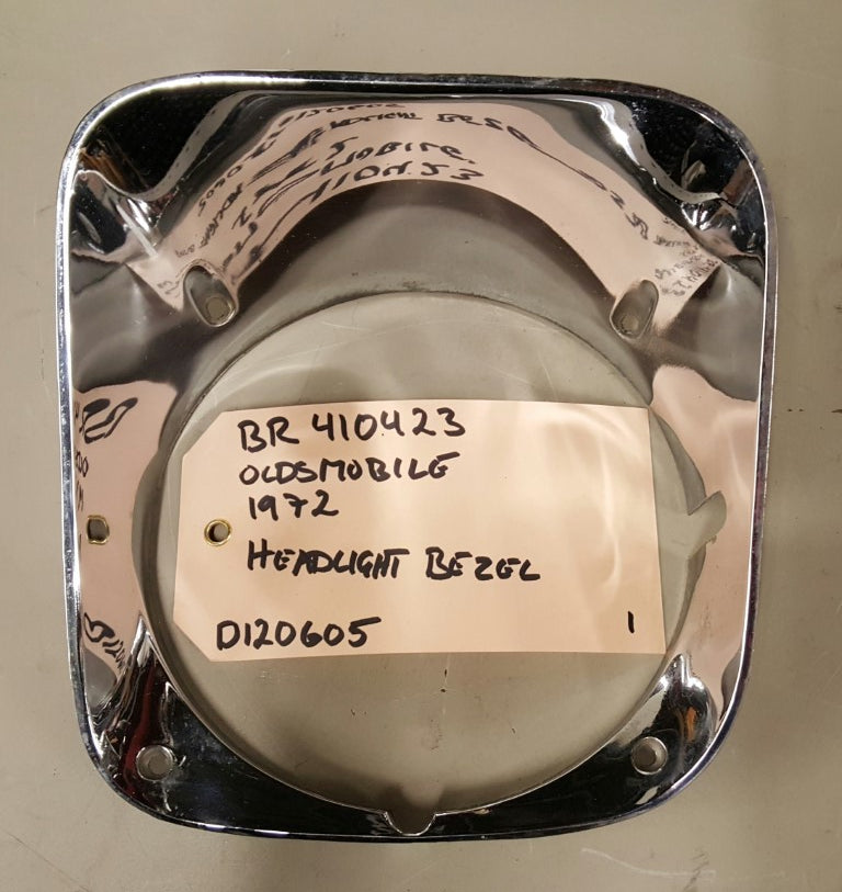 1972 Oldsmobile Headlight Bezel - BR410423