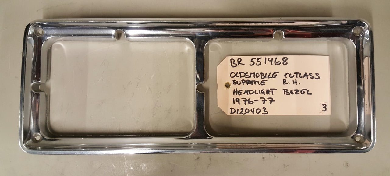 1976-77 Olds. Cut. Supreme Headlight Bezel RH - BR551468