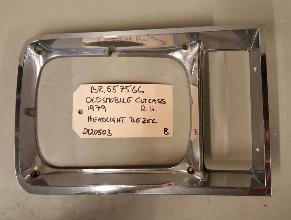 1979 Oldsmobile Cutlass Headlight Bezel RH - BR557566