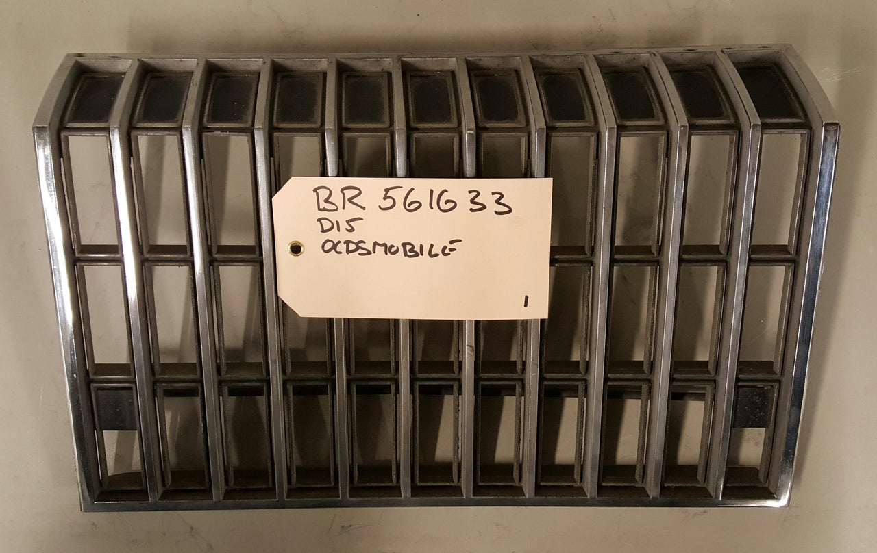 Oldsmobile Grille - BR561633