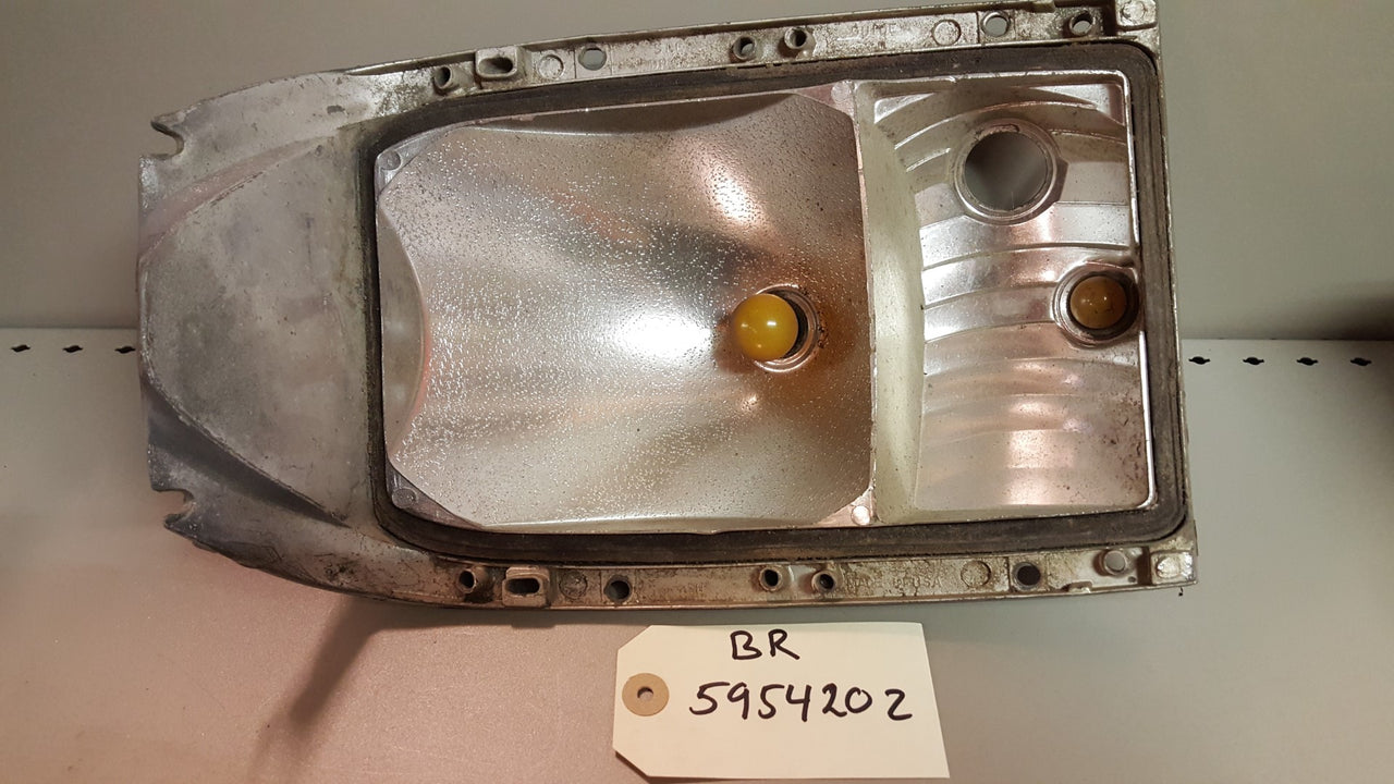 1963 Buick Riviera Park Lamp Housing RH - BR5954202