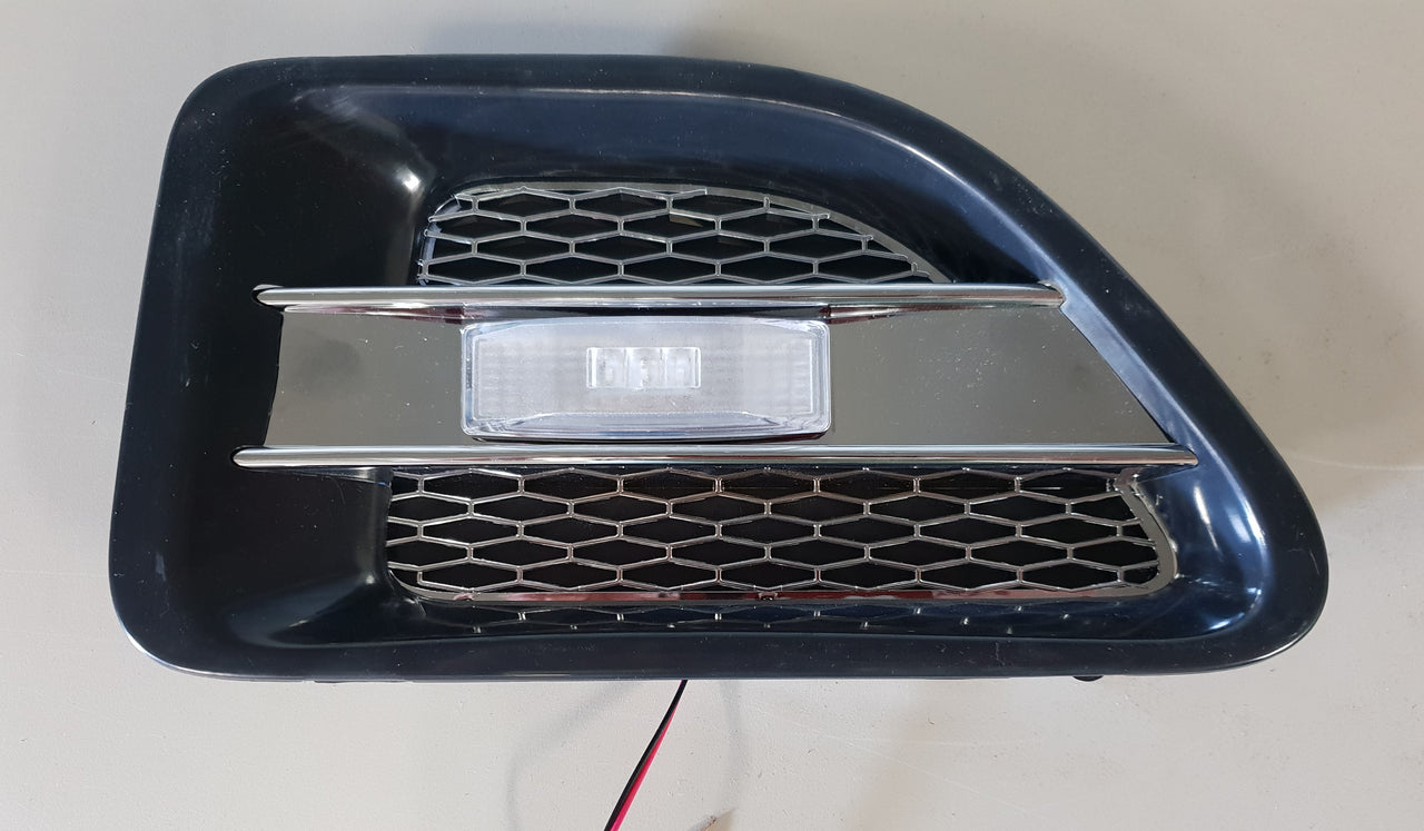 Explorer Van Fender Vent w/Lights, (2) - EXP1