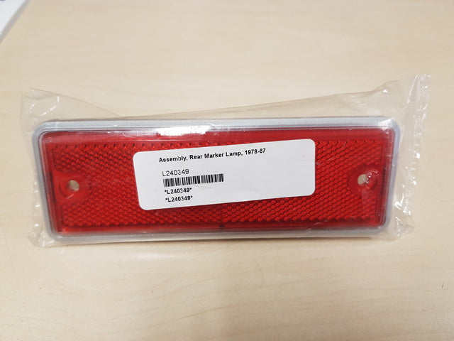 Side Marker Reflector Cutlass wagon 78-81 rear - GM913417