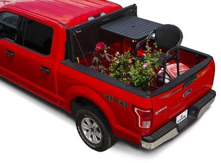 Tonneau Cover Tri-fold matte black  14-18 Silverado - LEER631120