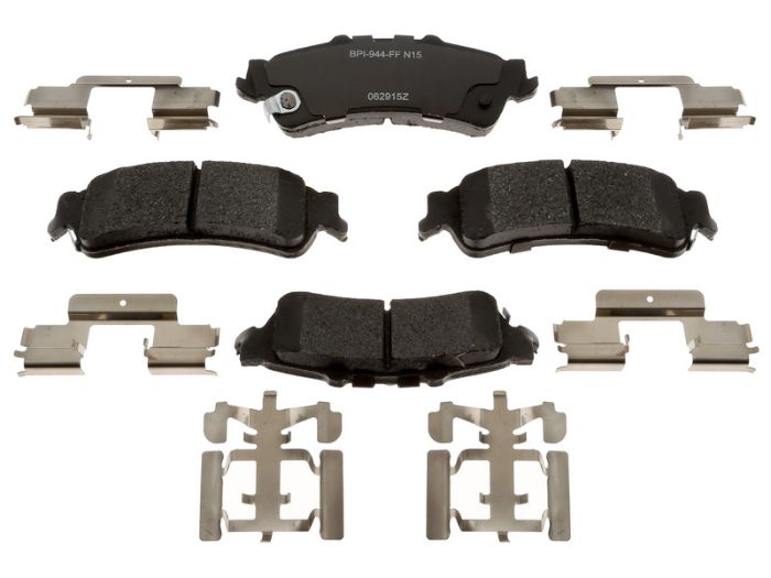 Pads D792 99-06 Silverado 1500 div Cad. 00-11 rear - MGD792MH