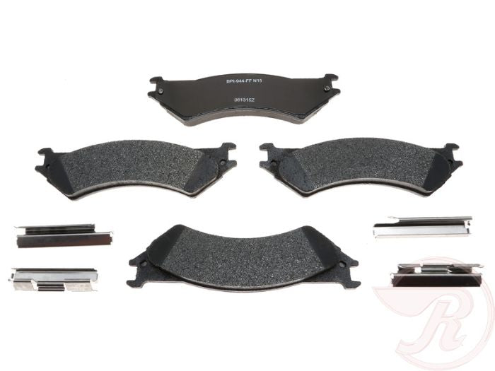 Pads D802 E-Van 99-03 rear Ex. Super Duty - MGD802MH