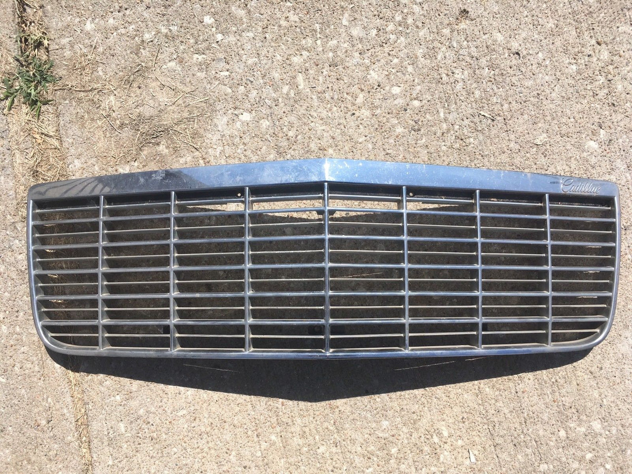 1993-96 Cadillac Fleetwood RWD Grille  - PUC10010