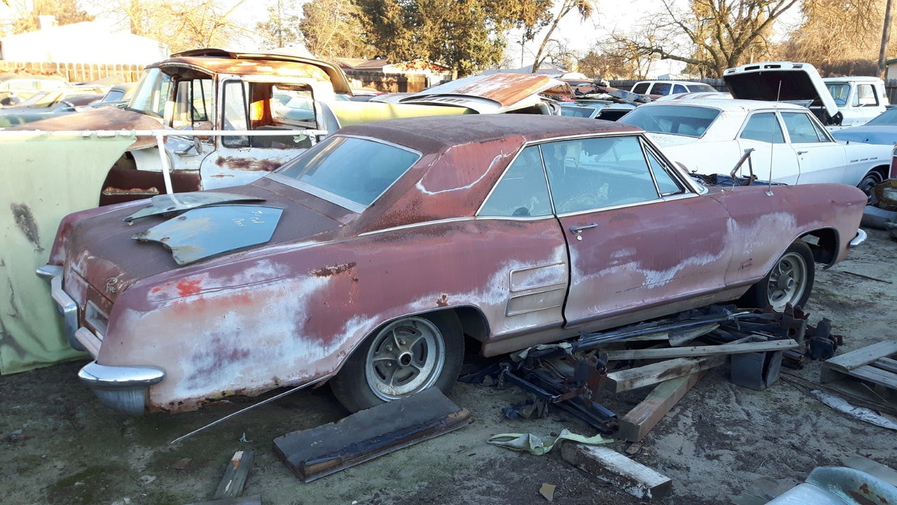 1964 Buick Riviera parts car - PUC1003