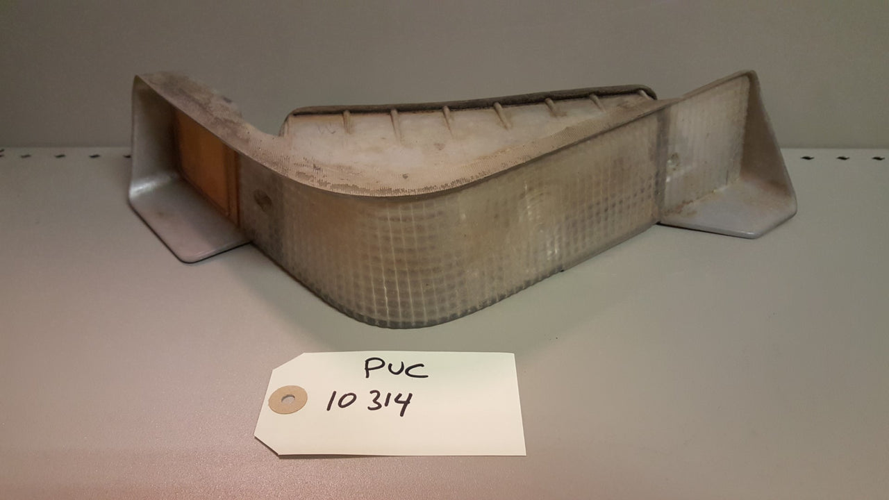1970 Pontiac Lens turnsignal  - PUC10314