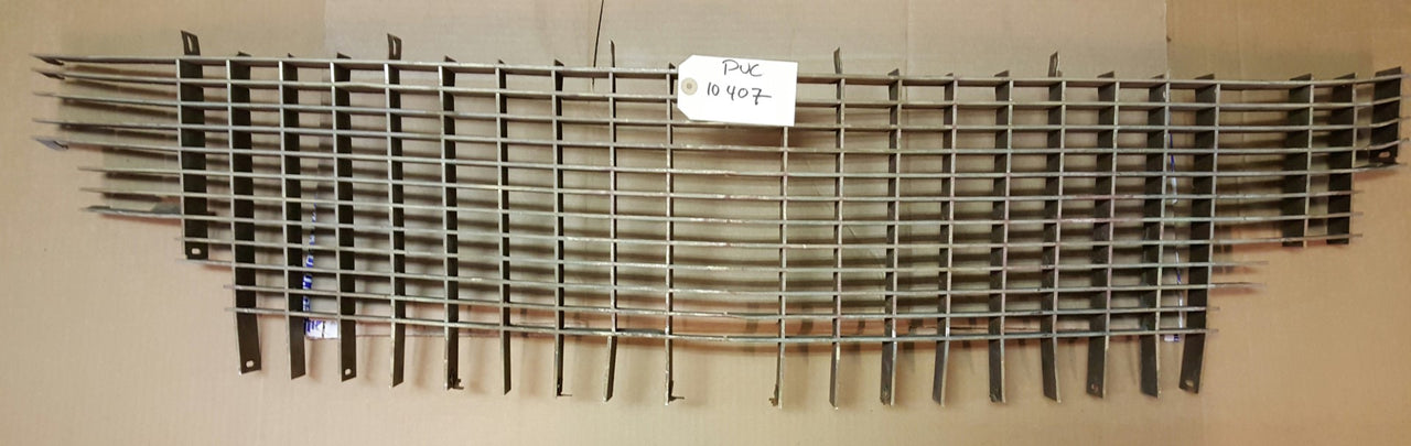 1957 Cadillac Grille  - PUC10407