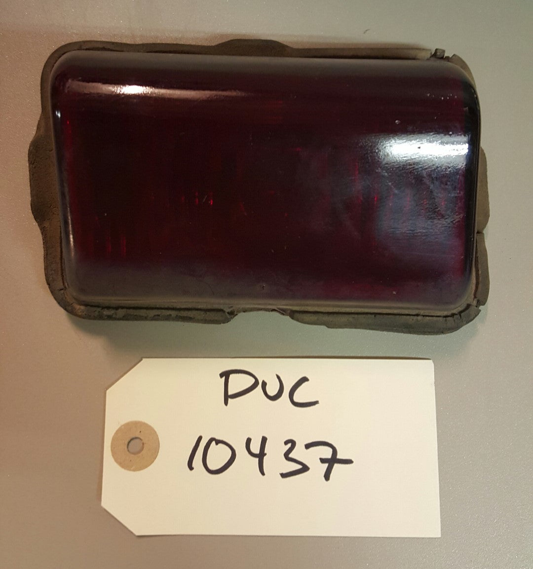 1946-48 Plymouth Tail lamp lens - PUC10437