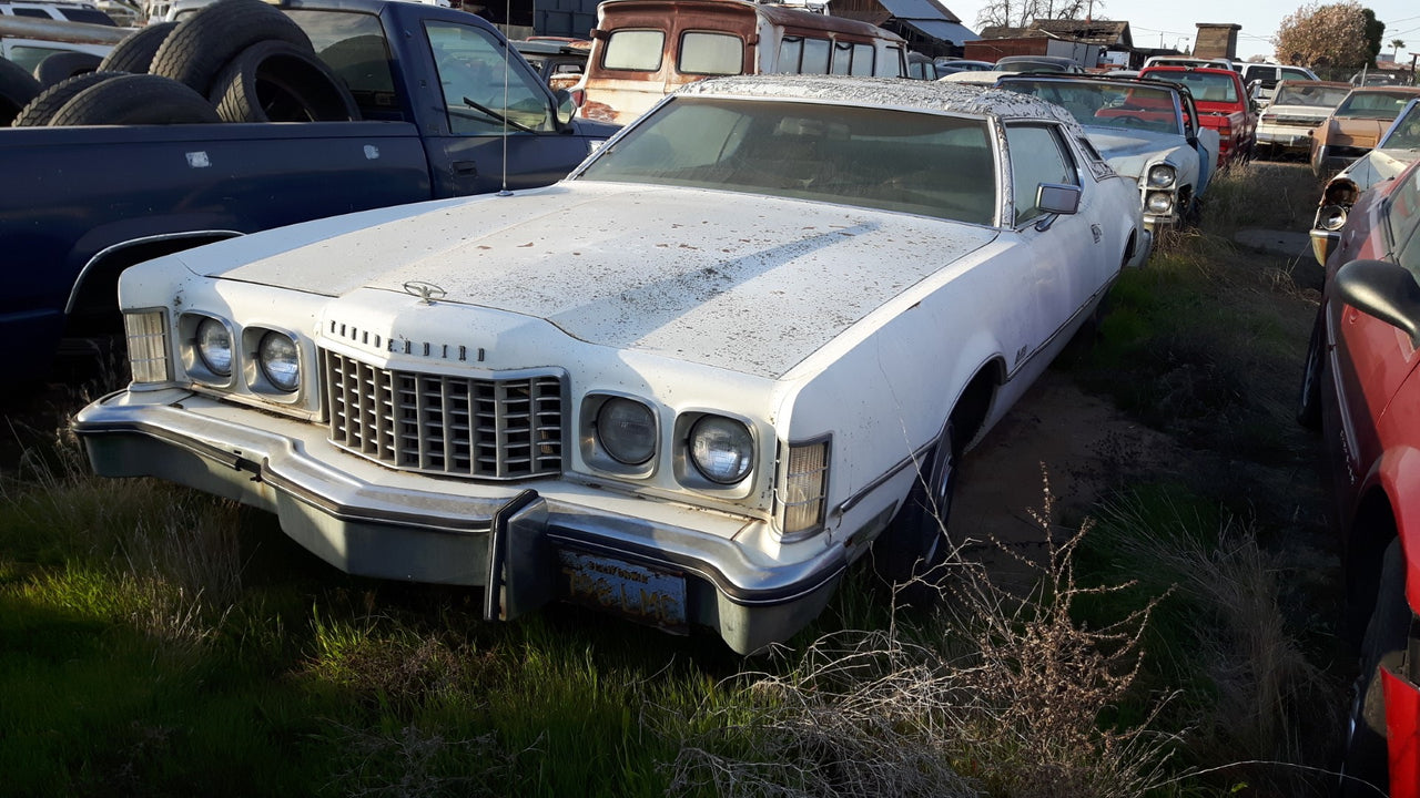 1974 Ford Thunderbird parts car - PUC1045