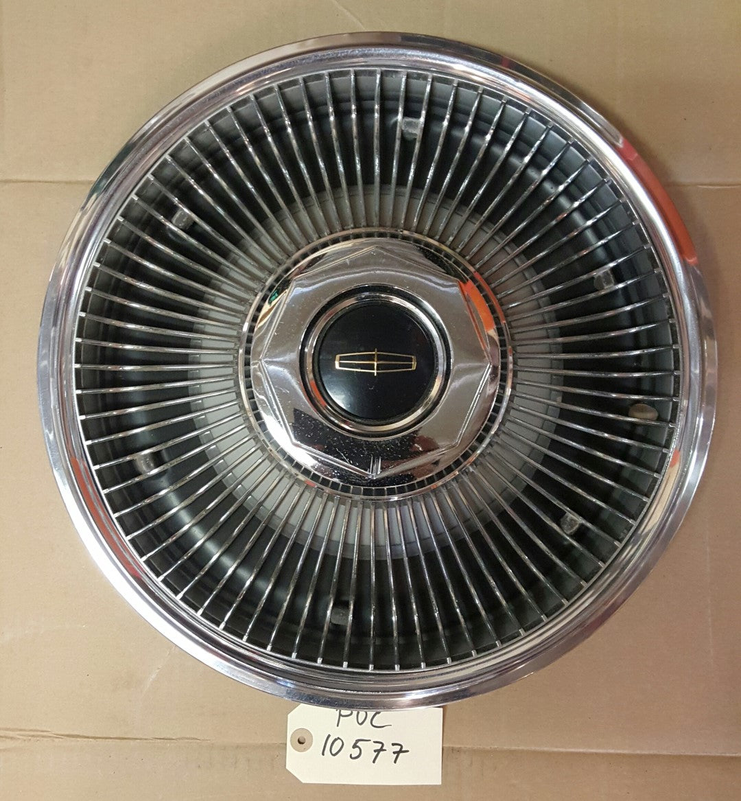 Lincoln Hub Cap - PUC10577