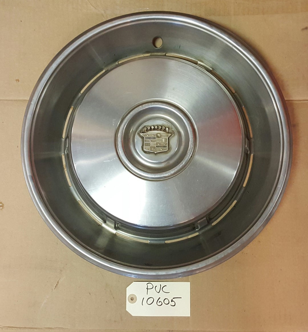 Cadillac Hub Cap - PUC10605
