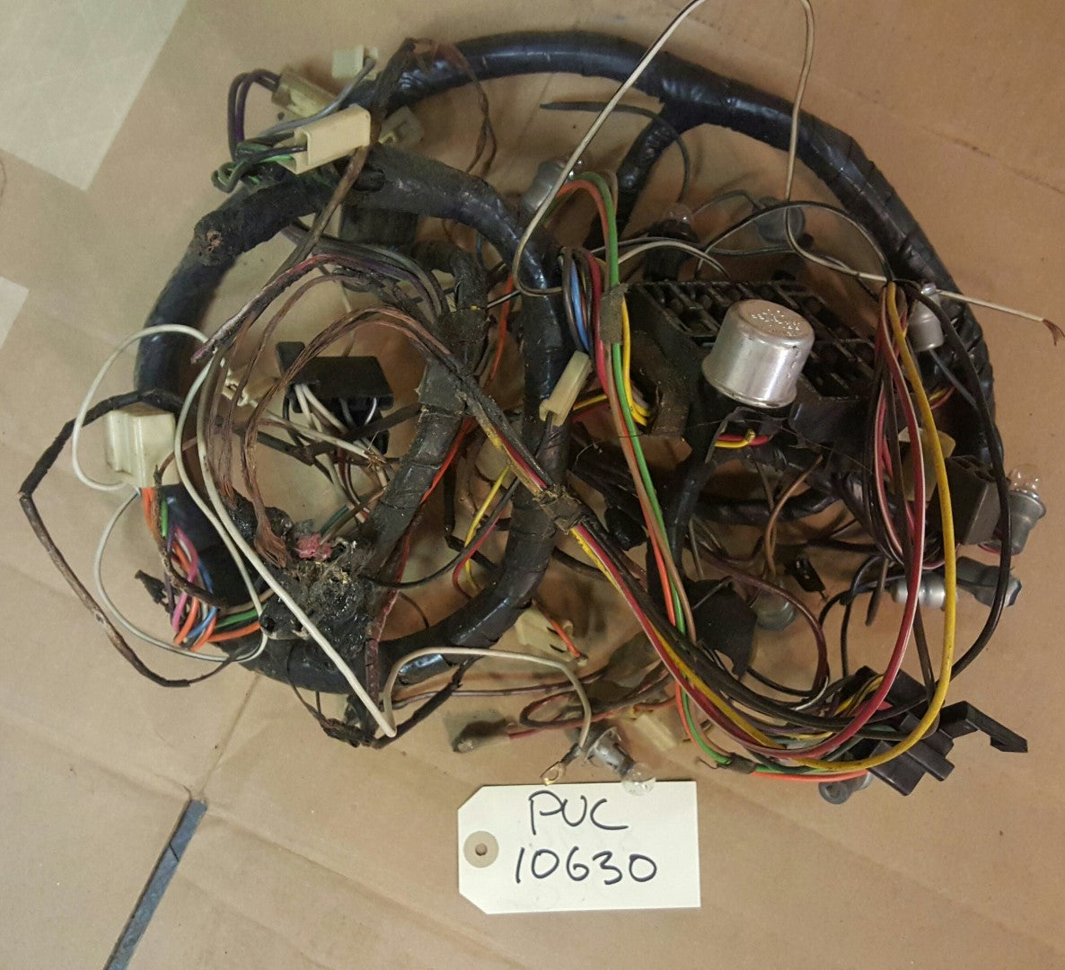 1963 Pontiac Ledingsnett Dash, Delvis brendt - PUC10630