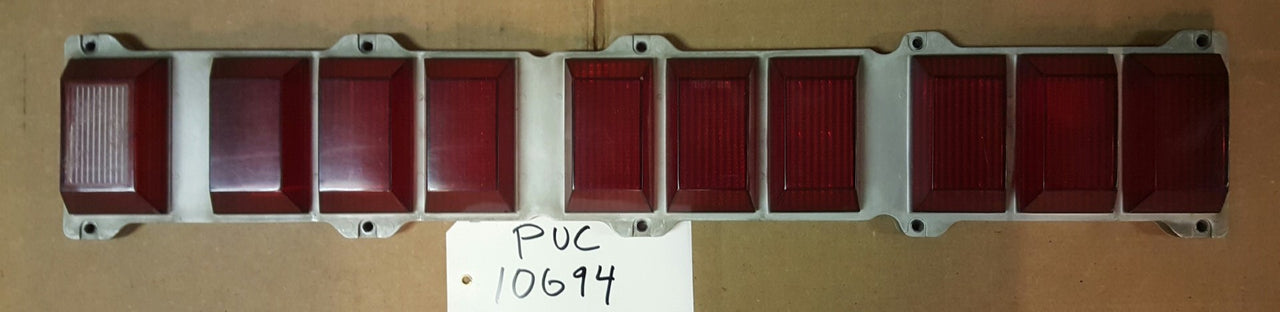 1971 Lincoln Continental Tail Light - PUC10694
