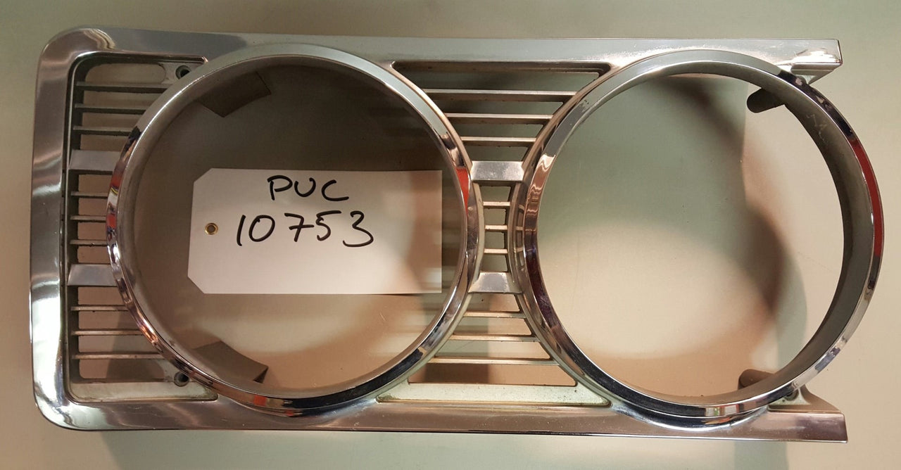 1969 Ford Ranchero/Fairline Bezel RH - PUC10753