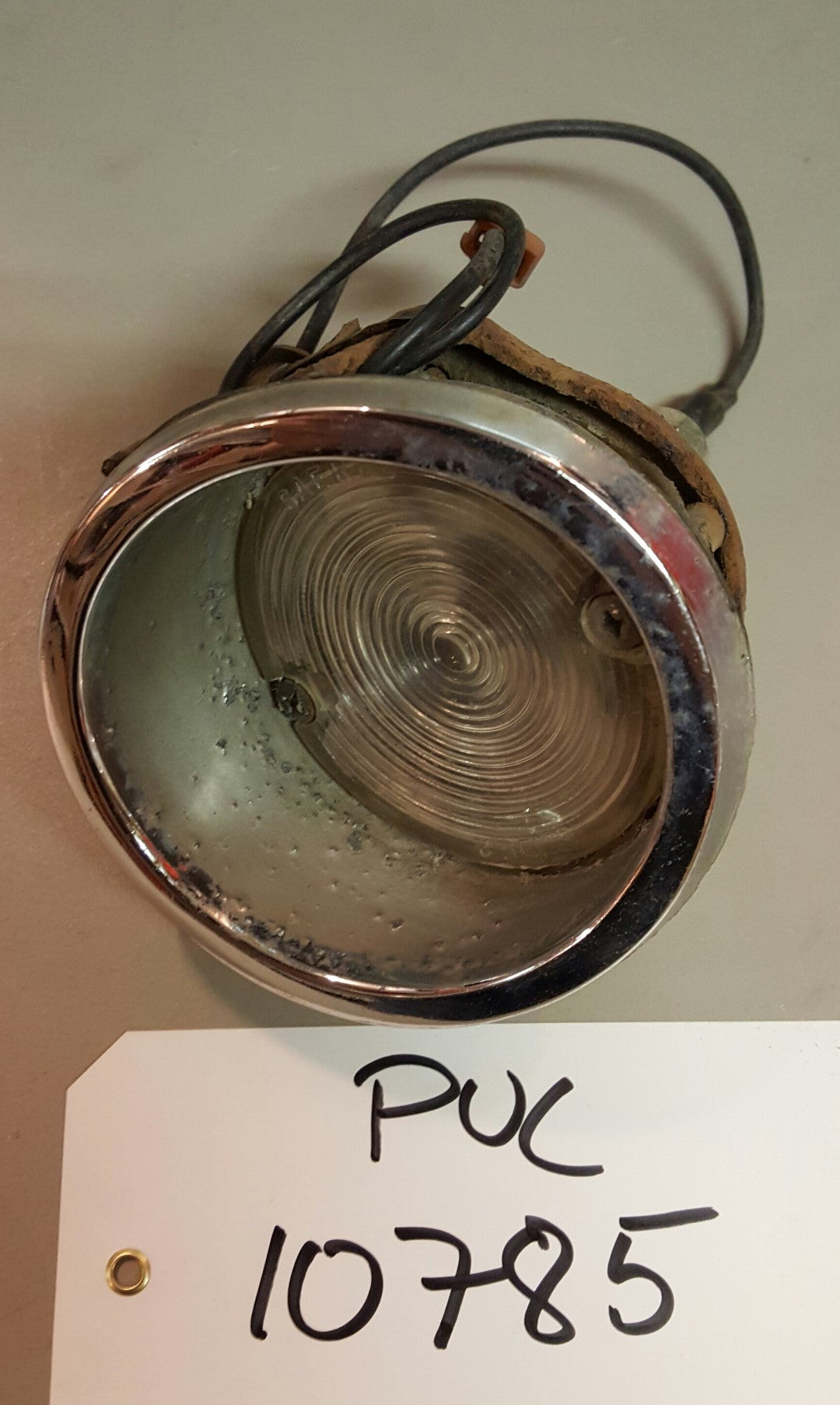 1962 Ford Parking light - PUC10785