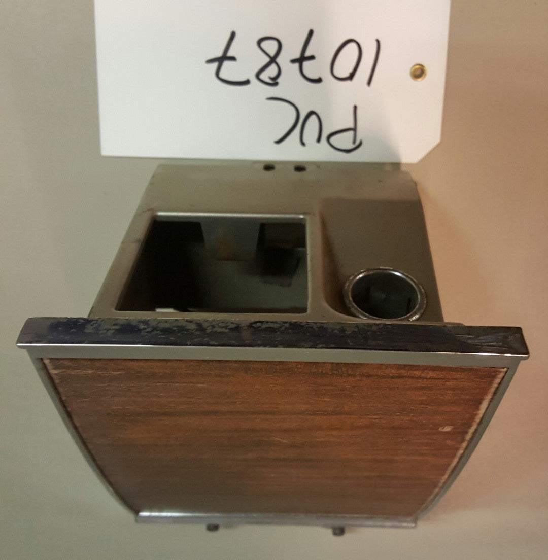 Ash tray trim  - PUC10787