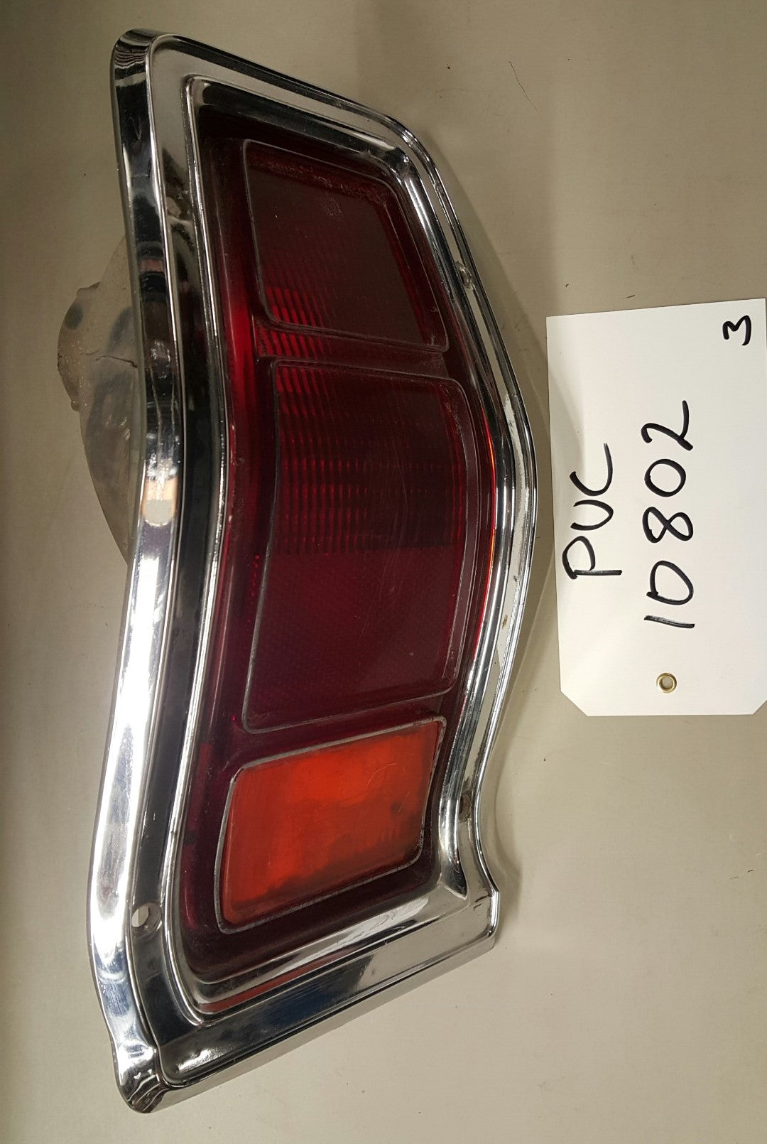 Dodge Tail lamp stv RH - PUC10802
