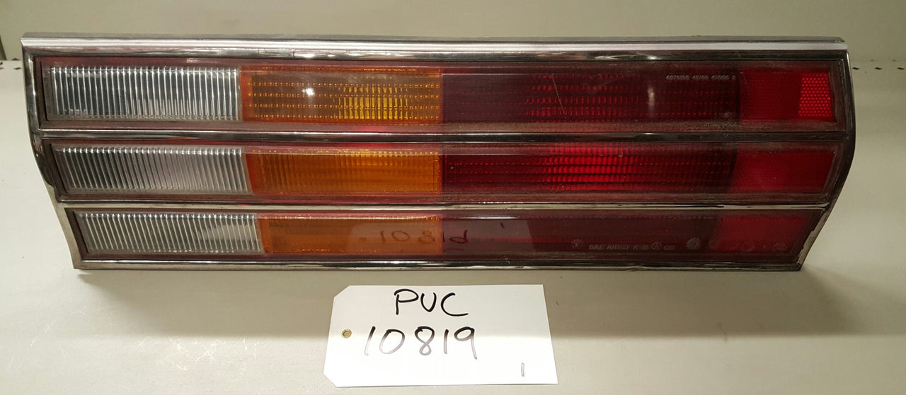 Tail lamp RH - PUC10819