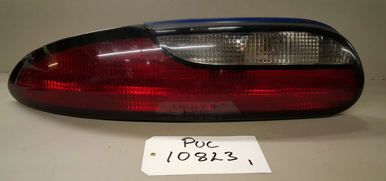 1993 Chevrolet Camaro Tail lamp  LH - PUC10823
