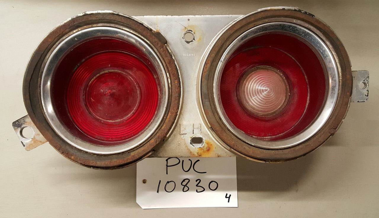 Chevrolet Camaro Tail lamp  LH - PUC10830