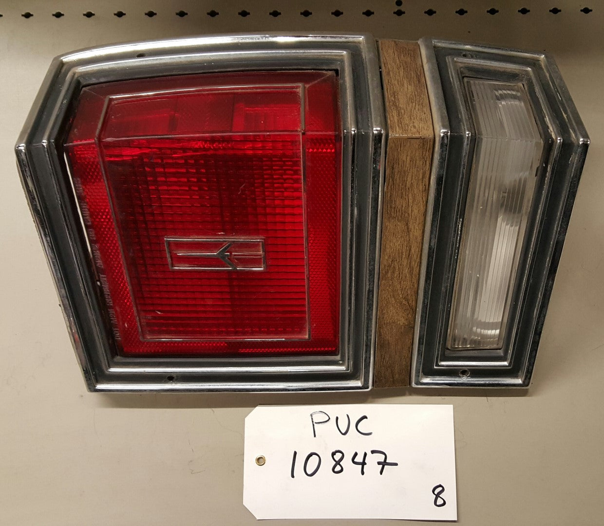 Oldsmobile Tail lamp RH - PUC10847