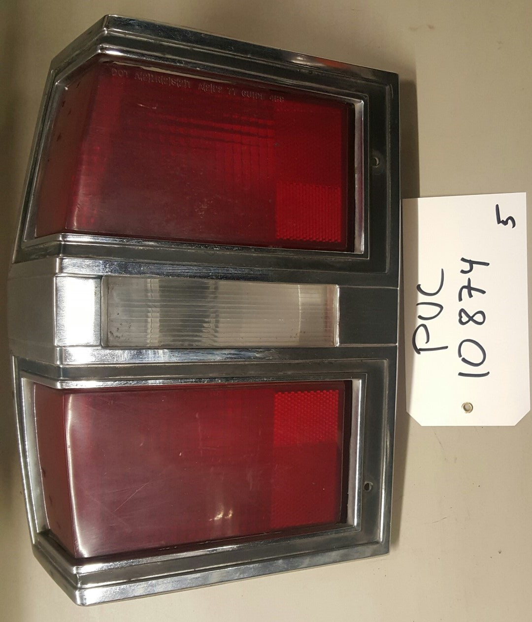 1977 Tail lamp LH - PUC10874