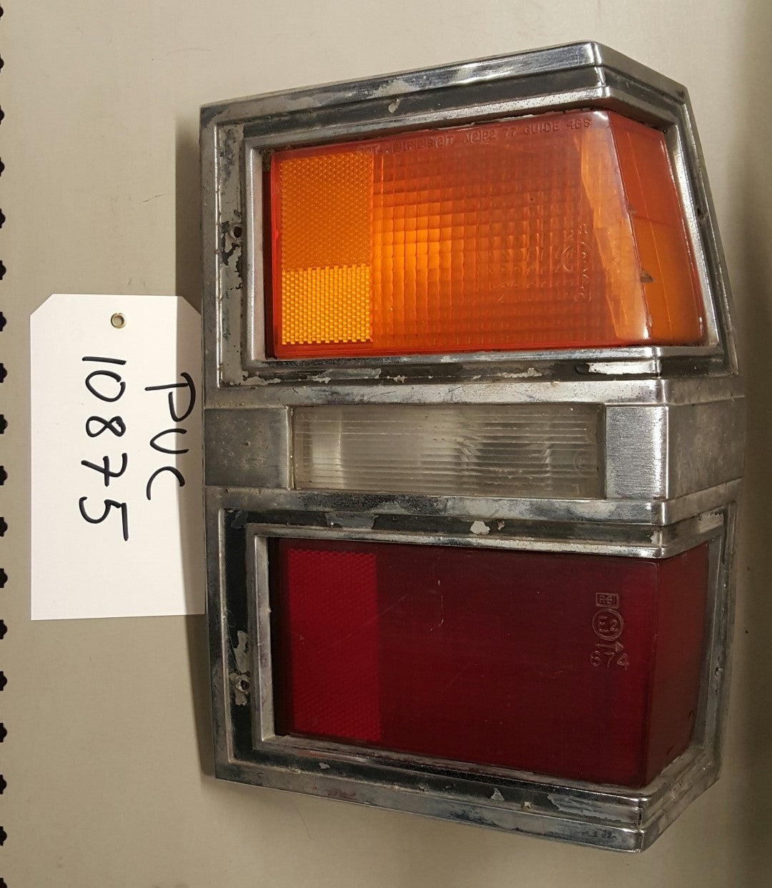 Tail lamp stv RH - PUC10875