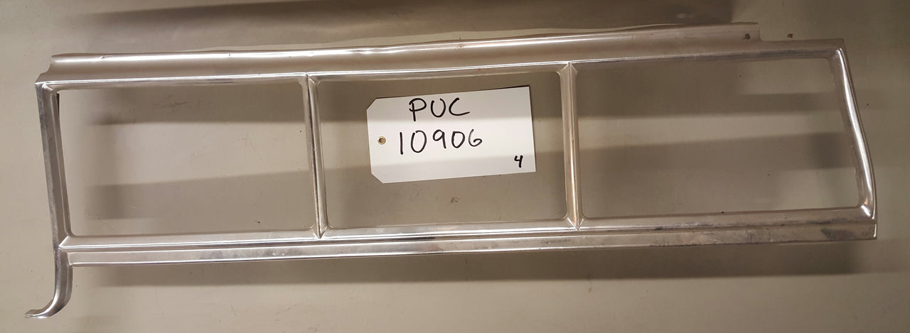 Tail Light Bezel - PUC10906