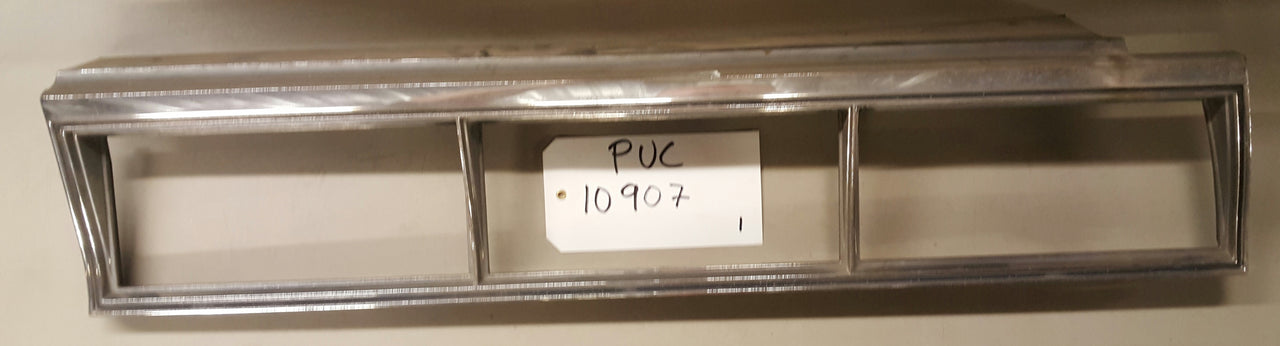 Tail Light Bezel - PUC10907