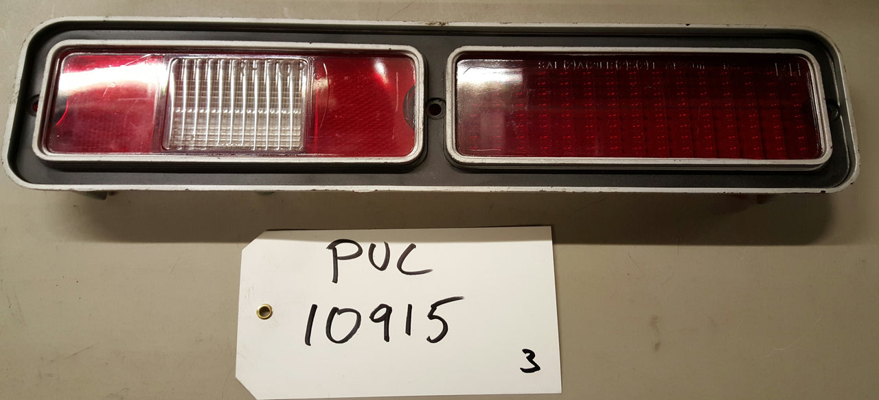 Tail Light RH - PUC10915