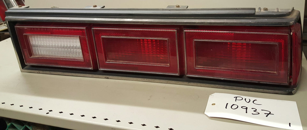 Tail lamp RH - PUC10937