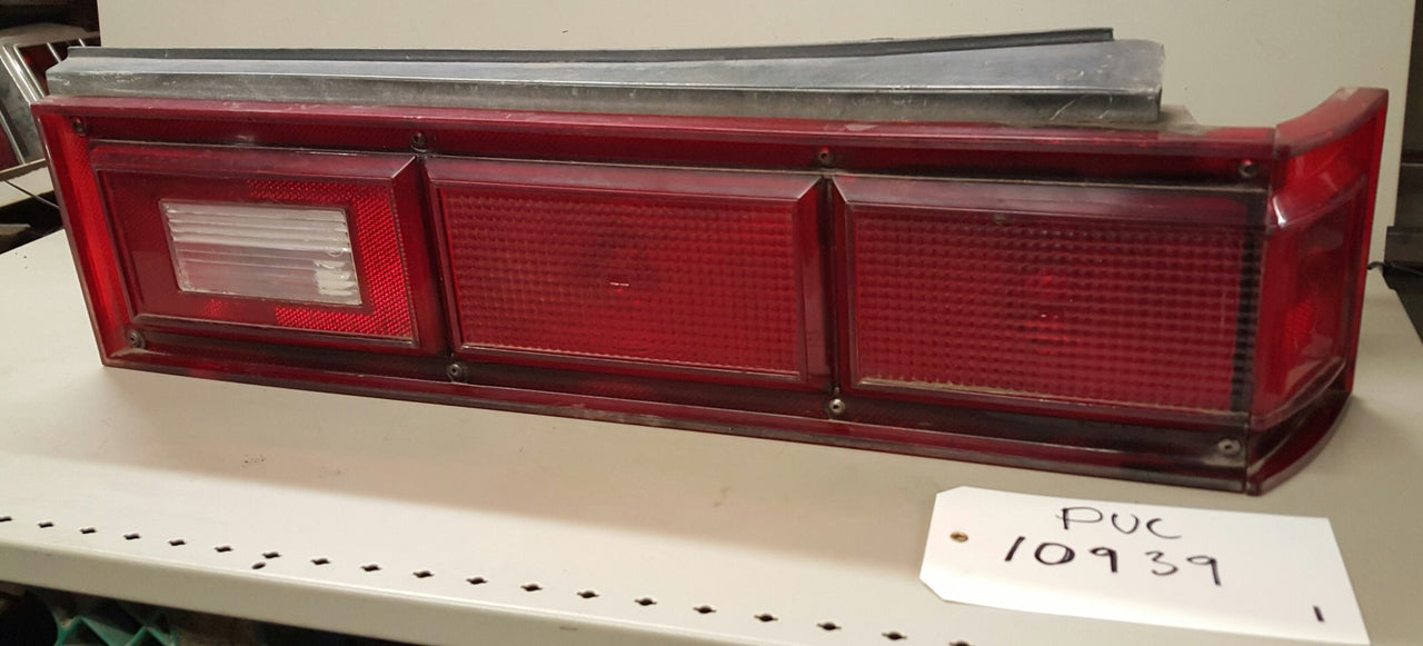 Tail lamp RH - PUC10939