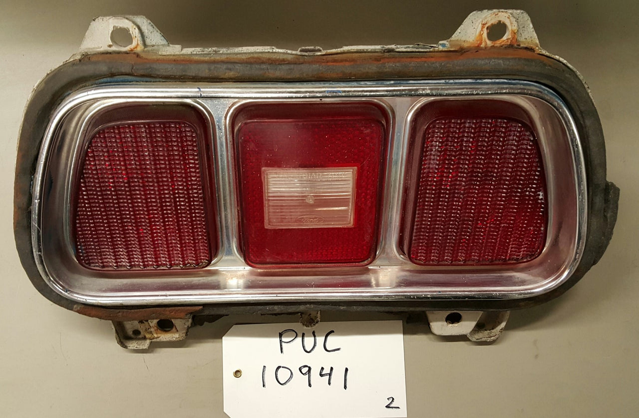 1971-73 Ford mustang Tail lamp - PUC10941