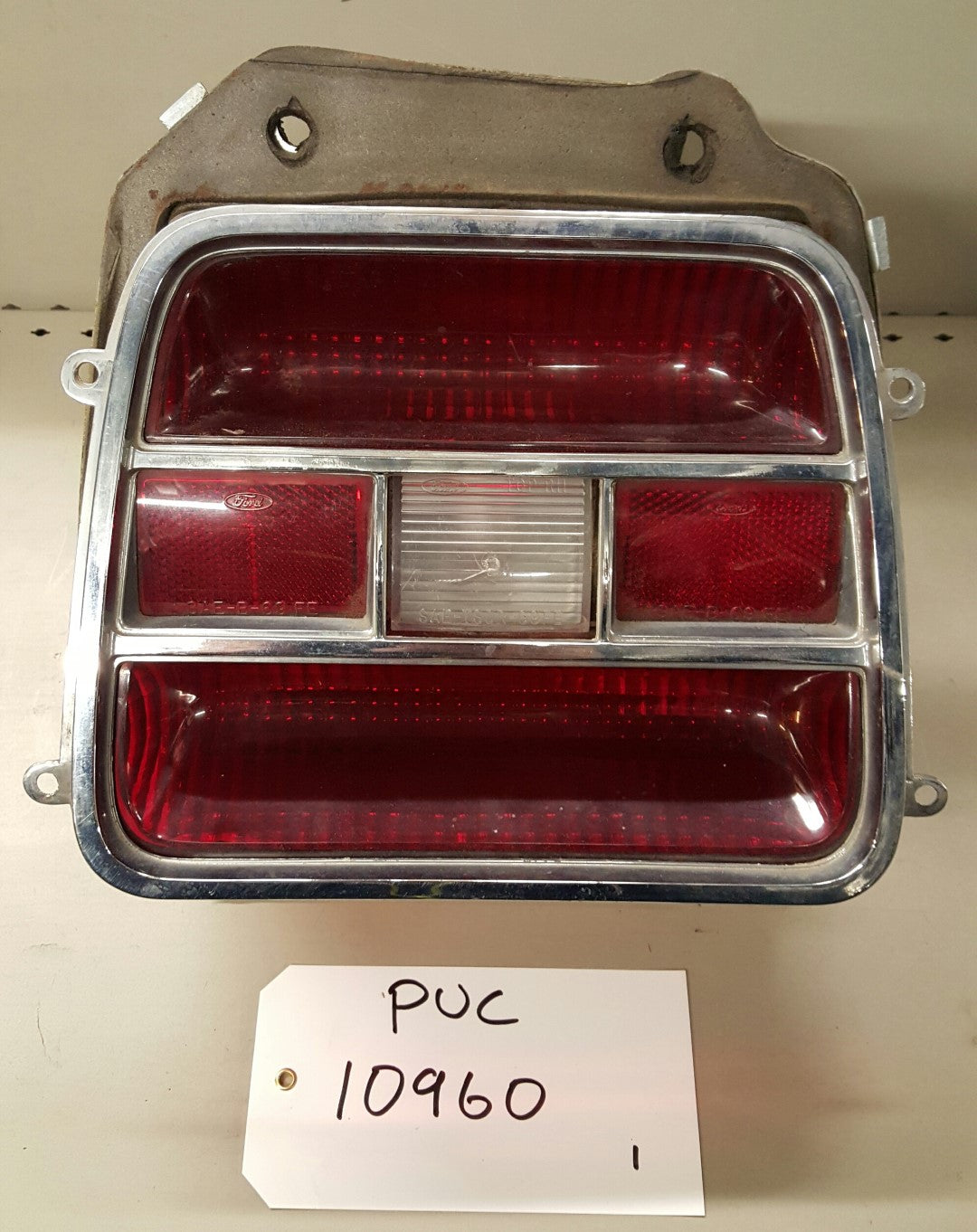 Ford Tail lamp - PUC10960