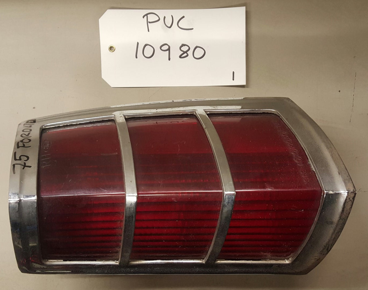 1975 Ford LTD Tail lam  RH - PUC10980
