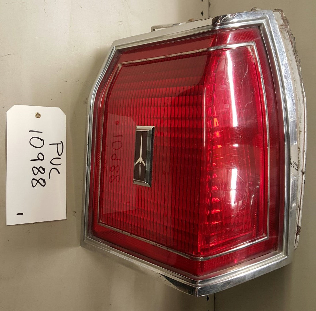 Tail lamp RH - PUC10988