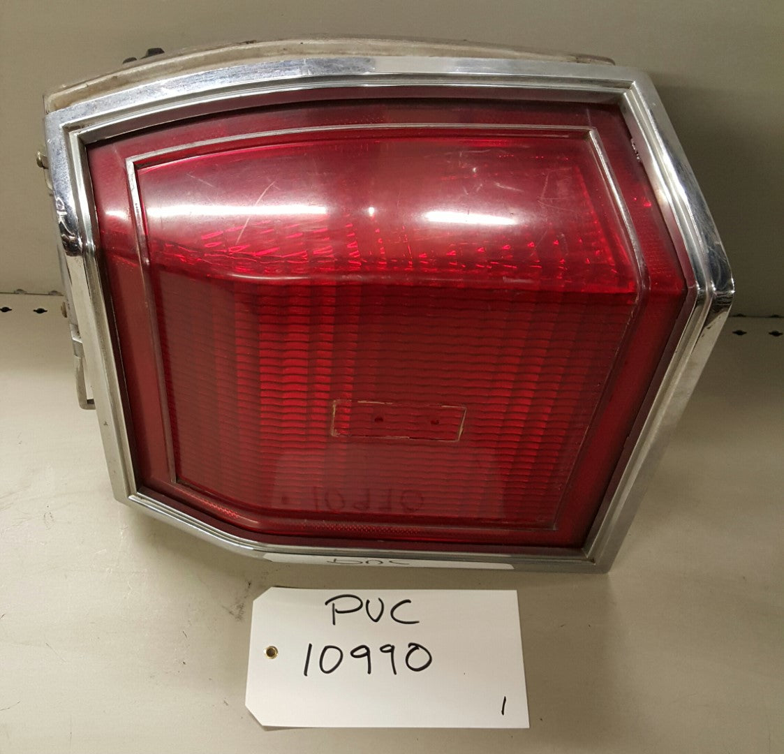 Oldsmobile Tail lamp RH - PUC10990