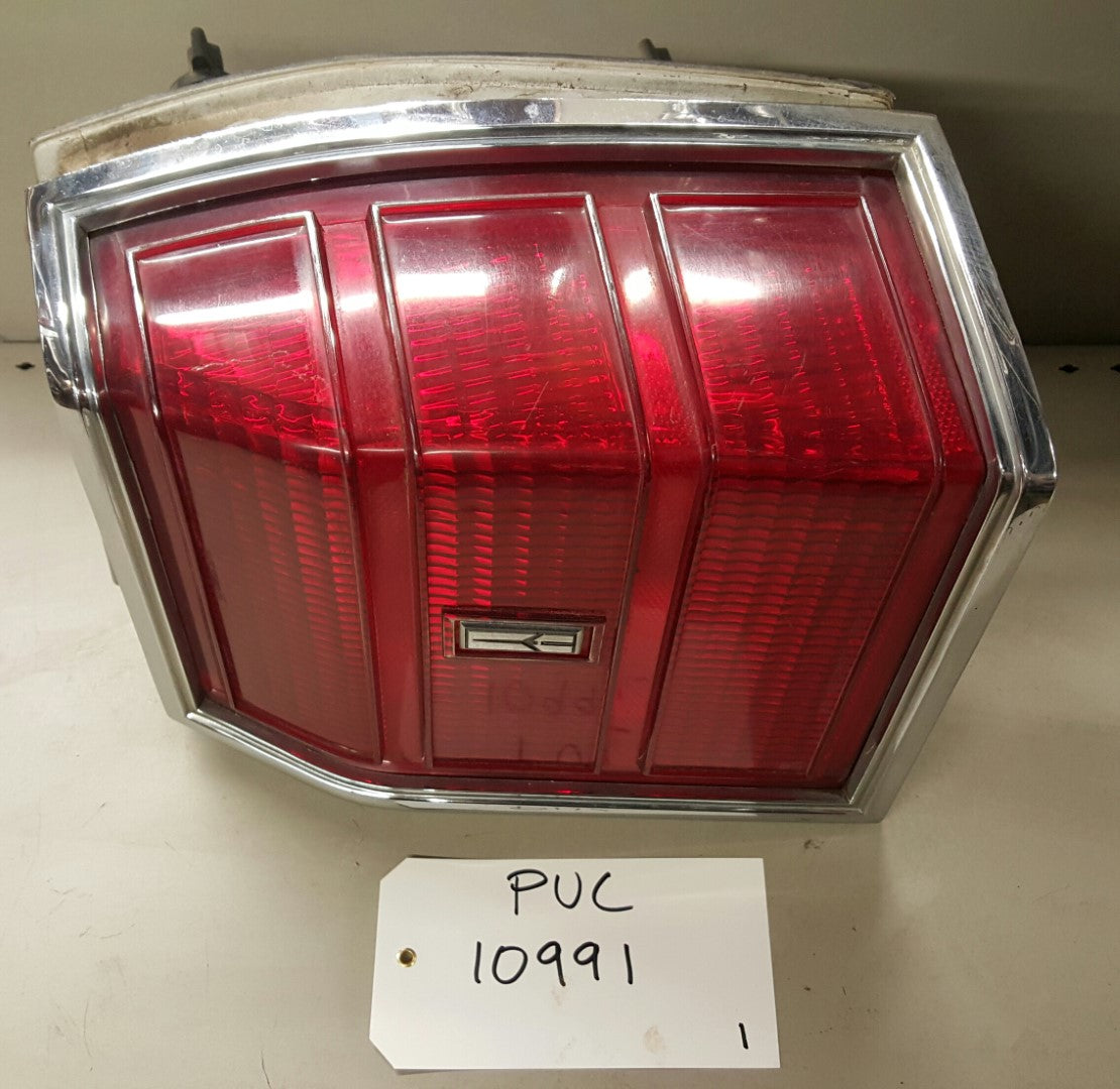 Tail lamp RH - PUC10991