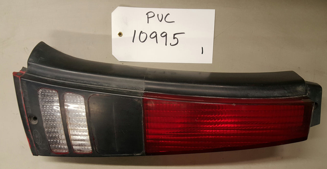 Taurus stv Tail lamp RH - PUC10995