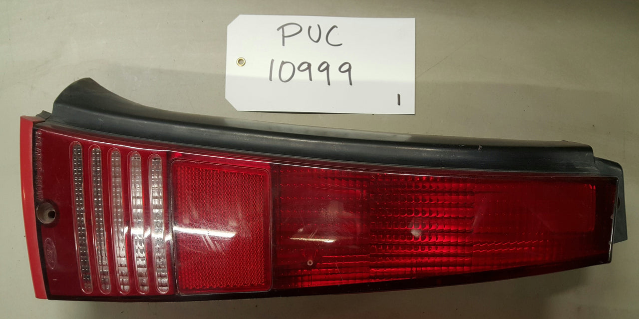 Taurus stv Tail lamp RH - PUC10999
