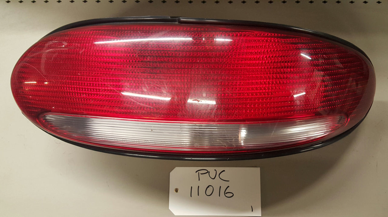 Tail lamp RH - PUC11016