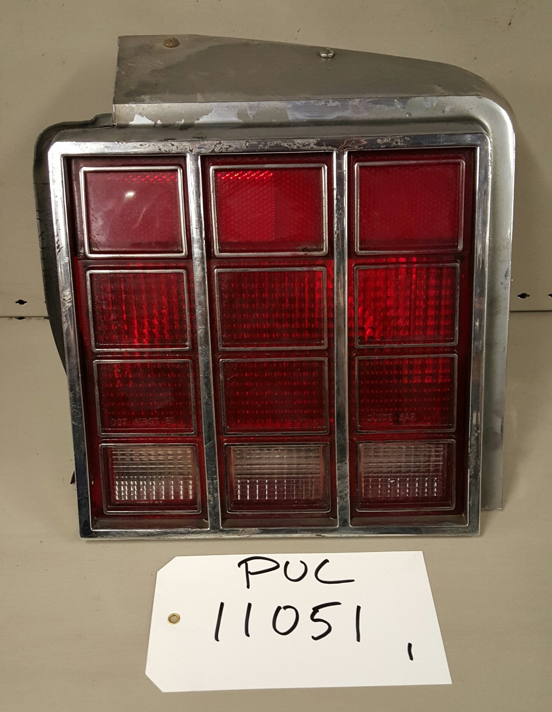 Oldsmobile Tail lamp - PUC11051