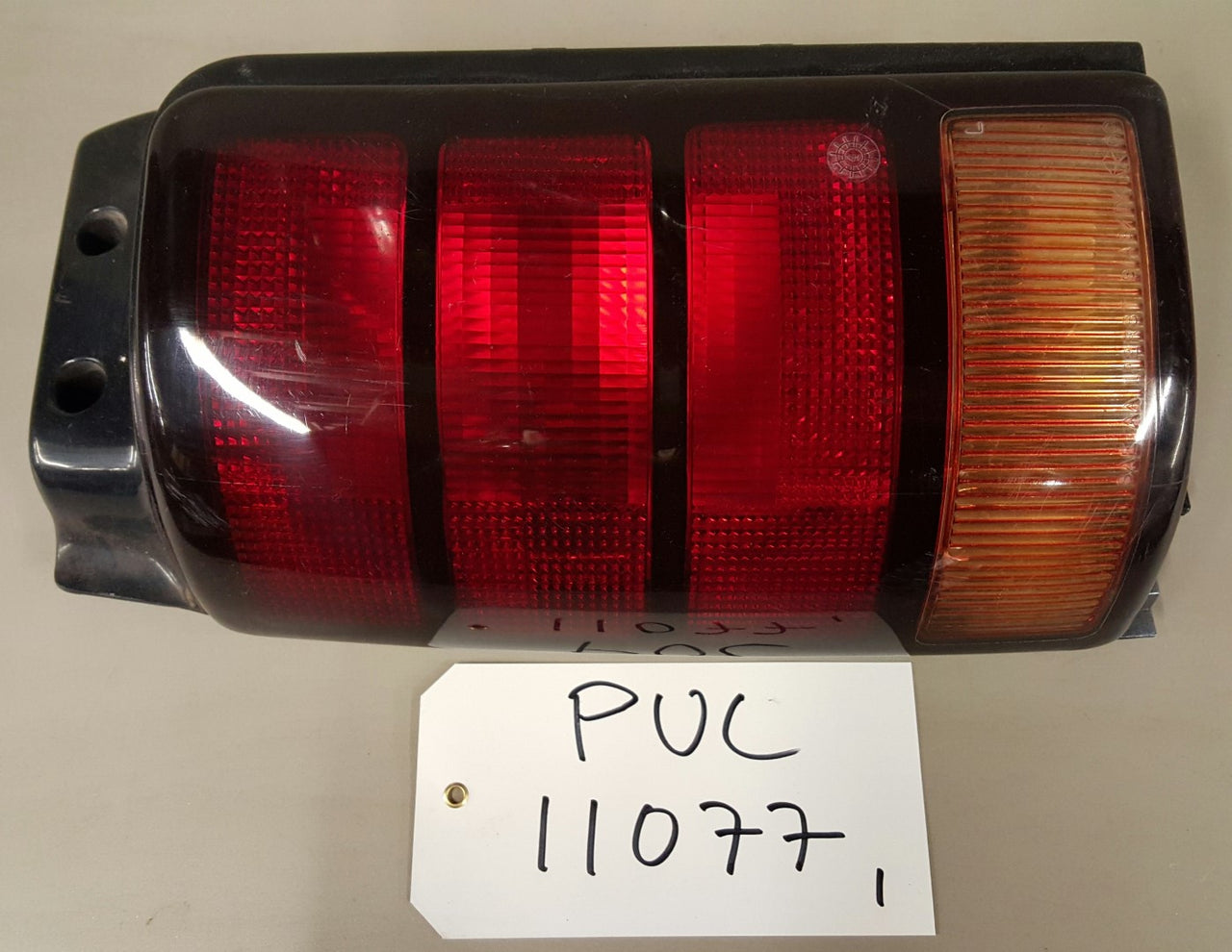 Tail lamp - PUC11077